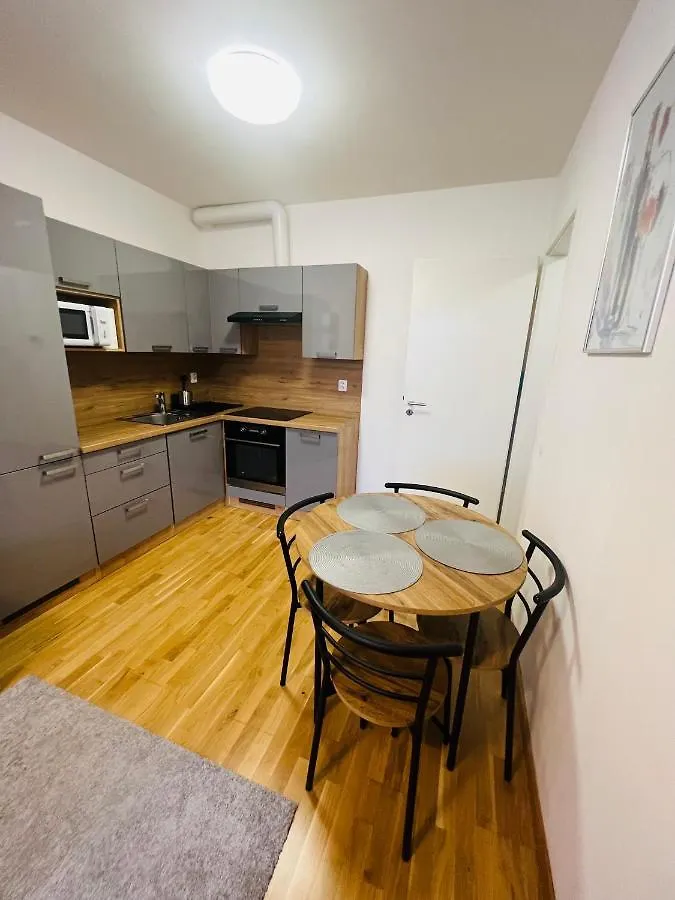 Nika Apartments Prague 2